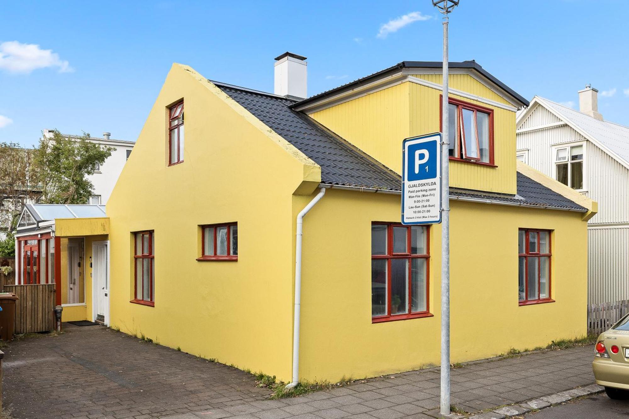 Massive Villa In Downtown Reykjavik With A Sauna Екстериор снимка